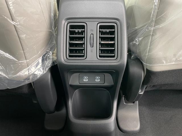 ヴェゼル ｅ：ＨＥＶ　Ｚ・ＰＬａＹパッケージ　登録済未使用車　９型ホンダコネクトナビ　フルセグＢｌｕｅｔｏｏｔｈ　Ｂカメラ　ワイヤレス充電　ＥＴＣ２．０　アダプティブクルコン　ハンドル＆シートヒーター　電動リアゲート　ＬＥＤ　コーナーセンサー（24枚目）