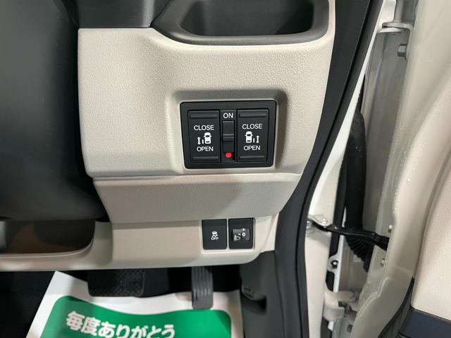Ｎ－ＢＯＸ ベースグレード　届出済未使用車　４ＷＤ　コンフォートパッケージ　両側パワースライドドア　電動格納ミラー　前席シートヒータ　シートバックテーブル　後席アームレスト　ＬＥＤランプ　アダプティブクルコン　パーキングシステム（4枚目）