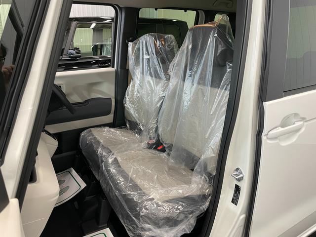 Ｎ－ＢＯＸ ベースグレード　届出済未使用車　４ＷＤ　コンフォートパッケージ　両側パワースライドドア　電動格納ミラー　前席シートヒータ　シートバックテーブル　後席アームレスト　ＬＥＤランプ　アダプティブクルコン　パーキングシステム（19枚目）