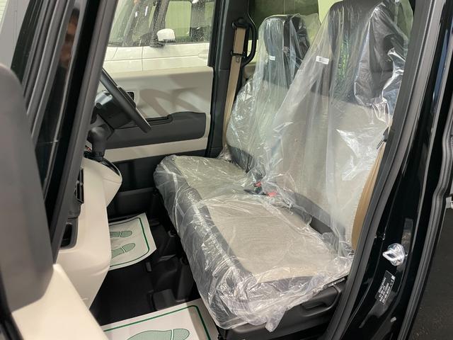 Ｎ－ＢＯＸ ベースグレード　届出済未使用車　コンフォートパッケージ　両側パワースライドドア　電動格納ミラー　前席シートヒーター　シートバックテーブル　後席アームレスト　ＬＥＤヘッドランプ　アダプティブクルコン　パーキングシステム（17枚目）