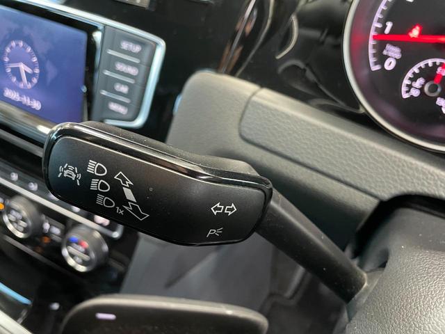 ゴルフ TSIハイラインブルーモーションテクノロジー レザーシートパッケージ 運転席パワーシート 前席シートヒーター 6.5インチコンポジションメディア バックカメラ Bluetooth アダプティブクルーズコントロール(6枚目)