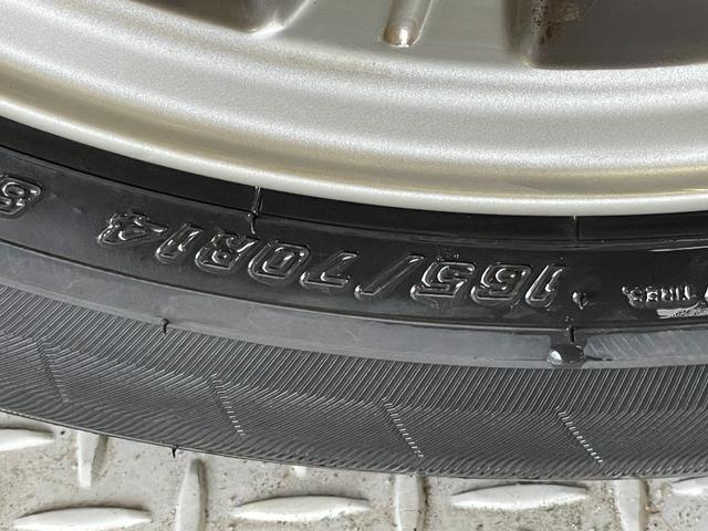 アクア Ｌ　ナビ　ＴＶ　アルミホイール　キーレスエントリー　電動格納ミラー　ＣＶＴ　衝突安全ボディ　ＡＢＳ　ＥＳＣ　エアコン（29枚目）