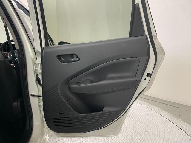 ノート Ｓ　禁煙車・社外ナビ（ＡＶＩＣ－ＲＺ０１１）・Ｂｌｕｅｔｏｏｔｈ・スマートキー・スペアキー・充電用ＵＳＢソケット・ハンドルステアリング・電子制御パーキングブレーキ・クリアランスソナー・ＥＴＣ（48枚目）