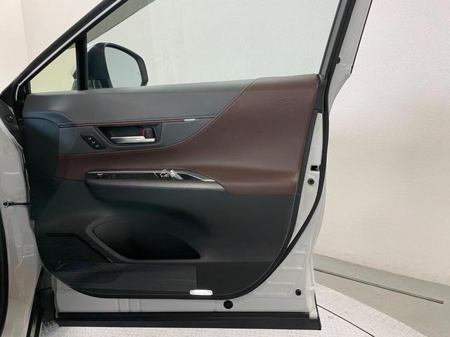 ハリアーハイブリッド Z レザーパッケージ 禁煙車・純正12.3型ナビ・パノラマビューモニター・JBLサウンド・1500W給電・スマートキー・スペアキー・パワーシート・パワーバックドア・ステアリングヒーター・レザーシート・HUD・BSM・ETC(60枚目)