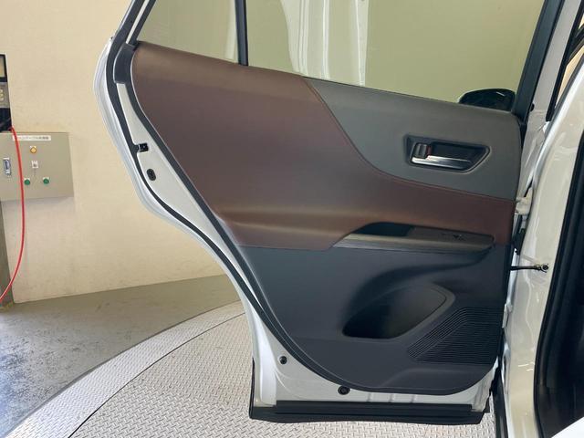 ハリアーハイブリッド Z レザーパッケージ 禁煙車・純正12.3型ナビ・パノラマビューモニター・JBLサウンド・1500W給電・スマートキー・スペアキー・パワーシート・パワーバックドア・ステアリングヒーター・レザーシート・HUD・BSM・ETC(61枚目)