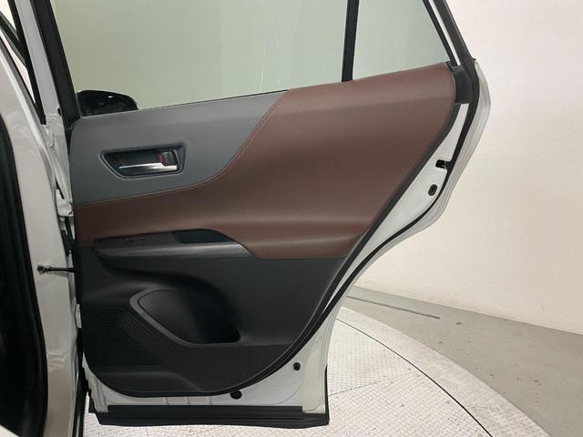 ハリアーハイブリッド Z レザーパッケージ 禁煙車・純正12.3型ナビ・パノラマビューモニター・JBLサウンド・1500W給電・スマートキー・スペアキー・パワーシート・パワーバックドア・ステアリングヒーター・レザーシート・HUD・BSM・ETC(62枚目)