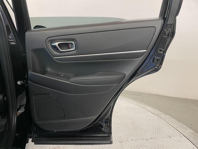 ヴェゼル ｅ：ＨＥＶ　Ｚ　登録済未使用車　電動リアゲート　プッシュスタート　アダプティブクルーズコントロール　クリアランスソナー　シートヒーター　４ＷＤ　衝突軽減ブレーキ　レーンキープアシスト　ブラインドスポットモニター（53枚目）