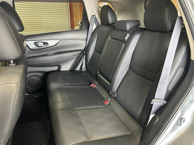 エクストレイル ２０Ｘ　エマージェンシーブレーキパッケージ　エマージェンシーブレーキ・寒冷地仕様車・スマートキー・前席シートヒーター・社外ナビ（ＣＮ－Ｅ２０５Ｄ）・オートライト・ステアリングリモコン・電動格納ミラー・純正１７インチアルミホイール（41枚目）