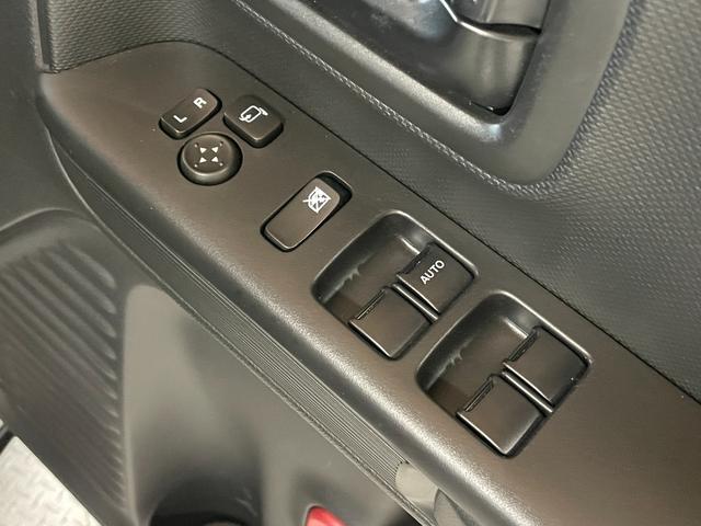 スペーシア ハイブリッドX 禁煙車・社外ナビ(CN-E330D)・デュアルカメラブレーキサポート・スマートキー・スペアキー・シートヒーター・クルーズコントロール・両側パワースライド・充電用USBソケット・後席シートバックテーブル(15枚目)