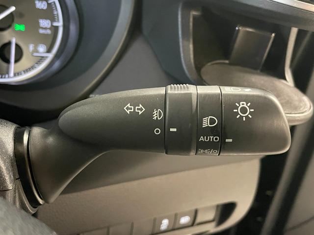 ハリアー Ｇ　禁煙車・モデリスタエアロ・デジタルインナーミラー・ハーフレザーシート・パワーバックドア・パワーシート・ＬＥＤヘッドライト・ディスプレイオーディオ・トヨタセーフティセンス・バックモニター・スペアキー（10枚目）