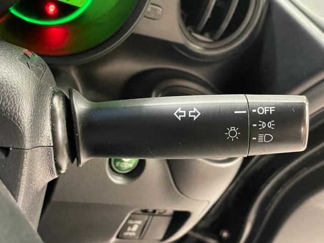 Ｎ－ＢＯＸ Ｇ・Ｌパッケージ　禁煙車・社外ナビ（ＡＶＮ１３３ＭＲＣ）・買取車両・スマートキー・ＥＴＣ・ステアリングリモコン・電動格納ミラー・両側スライド助手席側パワースライドドア（8枚目）