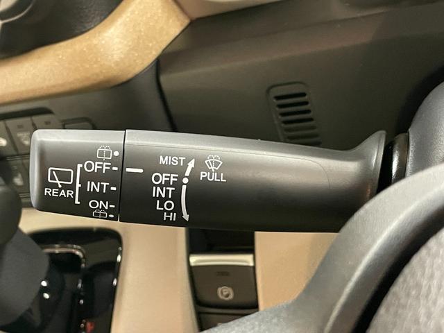 N-BOX ベースグレード HondaSENSING・LEDライト・電動スライドドア・オーディオレス・バックカメラ・盗難防止装置・スマートキー・フルフラットシート・シートヒーター・衝突被害軽減ブレーキ・オートマチックハイビーム(6枚目)