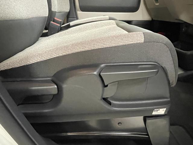 N-BOX ベースグレード HondaSENSING・LEDライト・電動スライドドア・オーディオレス・バックカメラ・盗難防止装置・スマートキー・フルフラットシート・シートヒーター・衝突被害軽減ブレーキ・オートマチックハイビーム(34枚目)