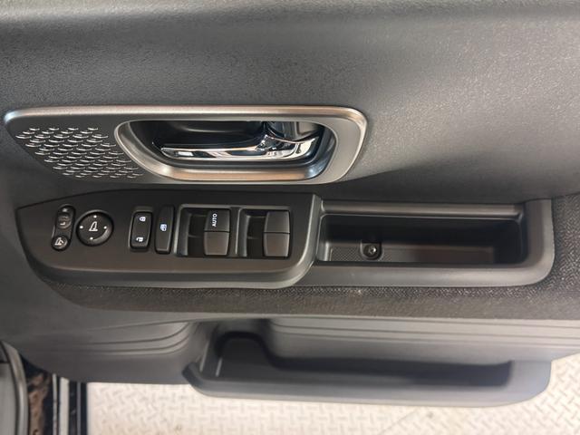 N-BOXカスタム ベースグレード 登録済未使用車・HondaSENSING・パワースライドドア・バックカメラ・シートヒーター・オートマチックハイビーム ・LEDヘッドライト・14インチアルミホイール・保証書・電動パーキングブレーキ(14枚目)