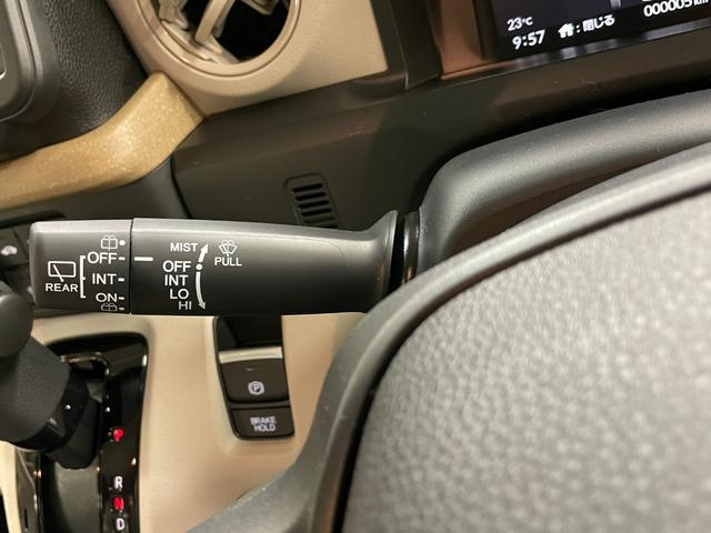 Ｎ－ＢＯＸ ベースグレード　届出済未使用車・両側パワースライドドア・ホンダセンシング・スマートキー・スペアキー・保証書・オートリトラミラー・前席シートヒーター・オートハイビーム・電動パーキングブレーキ（7枚目）