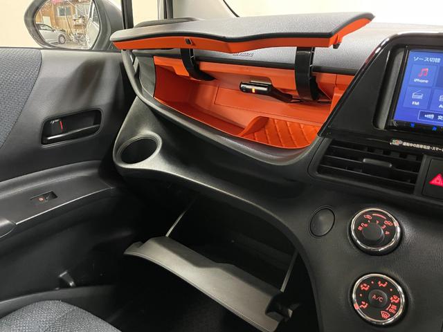 シエンタ Ｘ　禁煙車・社外ナビ・バックモニター・ＥＴＣ・Ｂｌｕｅｔｏｏｔｈ・パワースライドドア・３列シート・電動格納ミラー（12枚目）