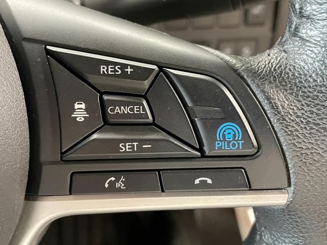 セレナ ハイウェイスターV 買取車両・両側パワースライド・純正10型ナビ・アラウンドビューモニター・ETC・スペアキー・エマージェンシーブレーキ・寒冷地仕様車・全席充電用USBソケット・後席シートバックテーブル・後席モニター(12枚目)