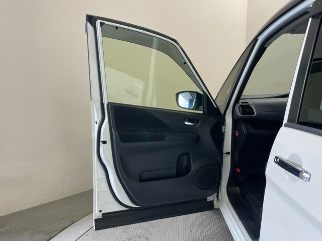 セレナ ハイウェイスターV 買取車両・両側パワースライド・純正10型ナビ・アラウンドビューモニター・ETC・スペアキー・エマージェンシーブレーキ・寒冷地仕様車・全席充電用USBソケット・後席シートバックテーブル・後席モニター(55枚目)