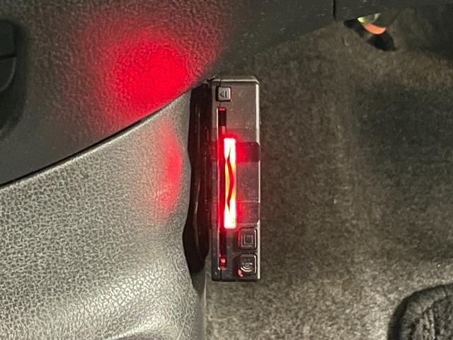 ノート X DIG-S ETC バックカメラ ナビ レーンアシスト 衝突被害軽減システム オートライト スマートキー アイドリングストップ 電動格納ミラー CVT 盗難防止システム 衝突安全ボディ ABS ESC CD(8枚目)