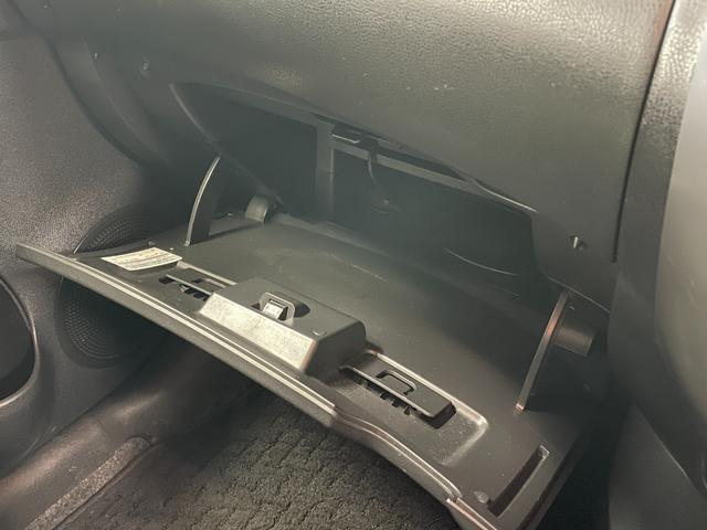 ノート X DIG-S ETC バックカメラ ナビ レーンアシスト 衝突被害軽減システム オートライト スマートキー アイドリングストップ 電動格納ミラー CVT 盗難防止システム 衝突安全ボディ ABS ESC CD(34枚目)