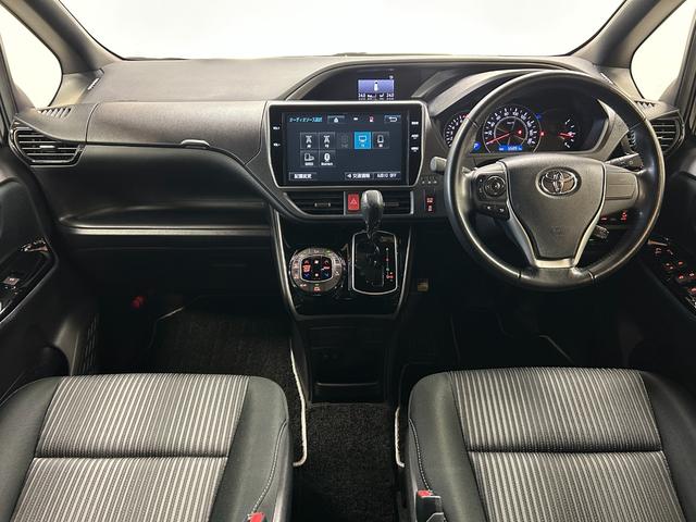ヴォクシー ZS 煌 禁煙車・純正10インチナビ(NSZN-Z66T)・トヨタセーフティセンス・バックモニター・ETC・両側パワースライドドア・LEDヘッドライト・テレビキット・後席シートバックテーブル(2枚目)