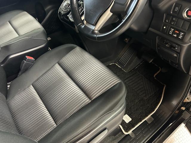 ヴォクシー ZS 煌 禁煙車・純正10インチナビ(NSZN-Z66T)・トヨタセーフティセンス・バックモニター・ETC・両側パワースライドドア・LEDヘッドライト・テレビキット・後席シートバックテーブル(31枚目)