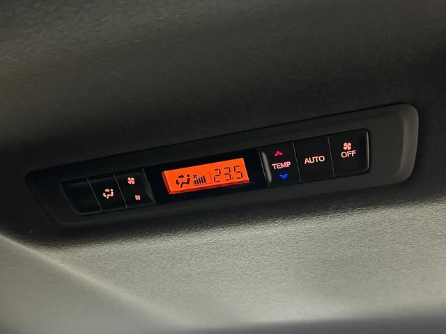 ヴォクシー ZS 煌 禁煙車・純正10インチナビ(NSZN-Z66T)・トヨタセーフティセンス・バックモニター・ETC・両側パワースライドドア・LEDヘッドライト・テレビキット・後席シートバックテーブル(39枚目)