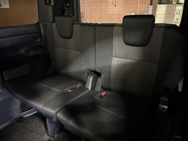 ヴォクシー ZS 煌 禁煙車・純正10インチナビ(NSZN-Z66T)・トヨタセーフティセンス・バックモニター・ETC・両側パワースライドドア・LEDヘッドライト・テレビキット・後席シートバックテーブル(40枚目)