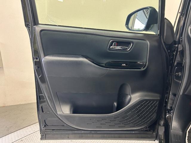 ヴォクシー ZS 煌 禁煙車・純正10インチナビ(NSZN-Z66T)・トヨタセーフティセンス・バックモニター・ETC・両側パワースライドドア・LEDヘッドライト・テレビキット・後席シートバックテーブル(44枚目)