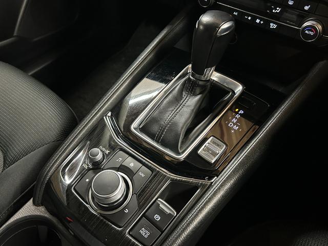 CX-5 20S プロアクティブ 禁煙車・純正ナビ・バックモニター・サイドカメラ・スペアキー・パワーバックドア・パワーシート・ETC・BSM・HUD・シートヒーター・後席充電用USBソケット・アダプティブクルーズコントロール(14枚目)