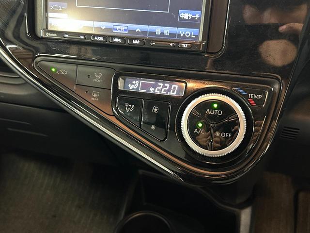 アクア L 禁煙車・トヨタセーフティセンス・社外ナビ(CN-E310D)・バックモニター・Bluetooth・ETC・ステアリングリモコン・電動格納ミラー・スペアキー・レーンアシスト・衝突軽減ブレーキ・後期モデル(12枚目)