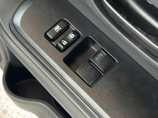 アクア L 禁煙車・トヨタセーフティセンス・社外ナビ(CN-E310D)・バックモニター・Bluetooth・ETC・ステアリングリモコン・電動格納ミラー・スペアキー・レーンアシスト・衝突軽減ブレーキ・後期モデル(17枚目)