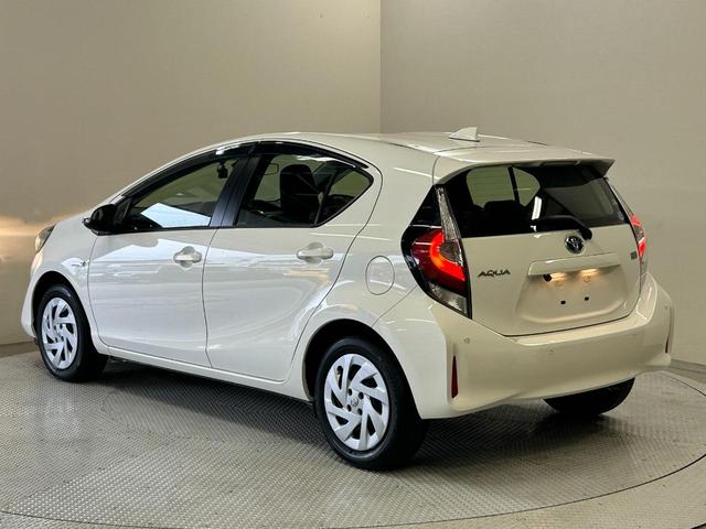 アクア L 禁煙車・トヨタセーフティセンス・社外ナビ(CN-E310D)・バックモニター・Bluetooth・ETC・ステアリングリモコン・電動格納ミラー・スペアキー・レーンアシスト・衝突軽減ブレーキ・後期モデル(23枚目)