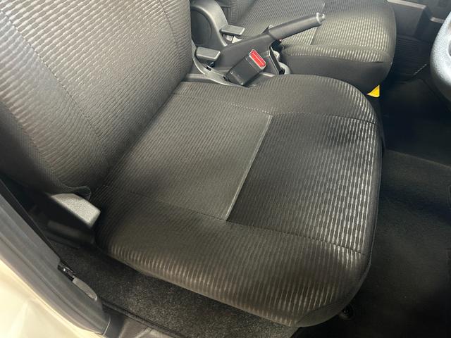 ハイゼットカーゴ クルーズ 買取車両・衝突軽減ブレーキ横滑り防止・クリアランスソナー・ETC・CDデッキ・キーレスエントリー・スペアキー・リアヒーター(24枚目)