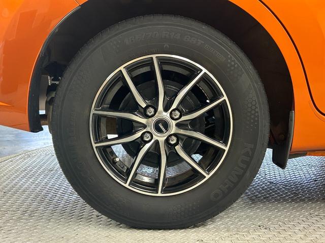 ノート e-パワー X 禁煙車・スマートキー・スペアキー・純正ナビ(MM516D-W)・アラウンドビューモニター・エマージェンシーブレーキ・デジタルインナーミラー・社外14インチアルミホイール・テレビキット(36枚目)