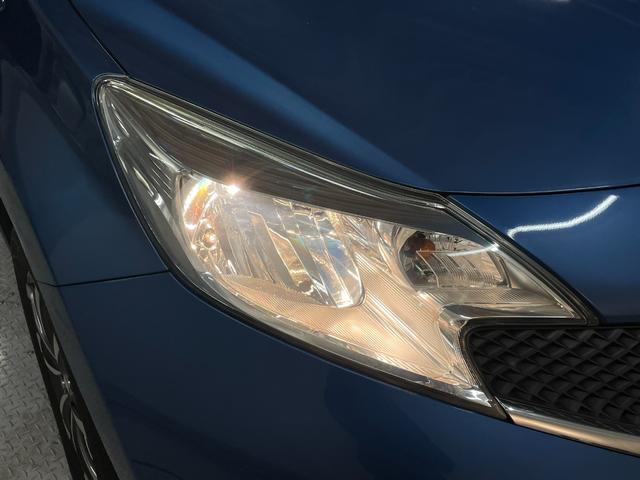 ノート Ｘ　ＦＯＵＲ　禁煙車・社外ナビ（ＡＶＩＣ－ＭＲＺ０９９）・スマートキー・スペアキー・アラウンドビューモニター・エマージェンシーブレーキ・レーンアシスト・ＥＴＣ・Ｂｌｕｅｔｏｏｔｈ・社外１５インチアルミホイール（4枚目）