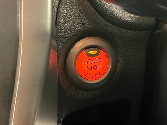 ノート Ｘ　ＦＯＵＲ　禁煙車・社外ナビ（ＡＶＩＣ－ＭＲＺ０９９）・スマートキー・スペアキー・アラウンドビューモニター・エマージェンシーブレーキ・レーンアシスト・ＥＴＣ・Ｂｌｕｅｔｏｏｔｈ・社外１５インチアルミホイール（16枚目）