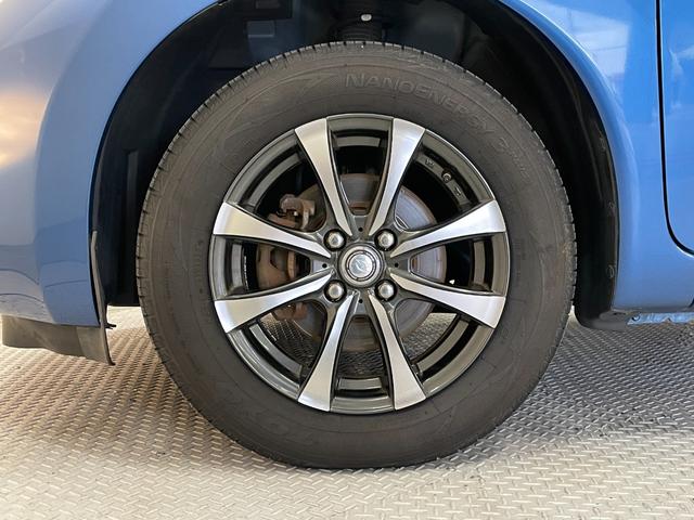 ノート Ｘ　ＦＯＵＲ　禁煙車・社外ナビ（ＡＶＩＣ－ＭＲＺ０９９）・スマートキー・スペアキー・アラウンドビューモニター・エマージェンシーブレーキ・レーンアシスト・ＥＴＣ・Ｂｌｕｅｔｏｏｔｈ・社外１５インチアルミホイール（35枚目）