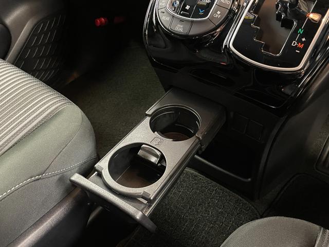 ノア Si 禁煙車・純正10型ナビ(NSZN-Z66T)・後席フリップダウンモニター・両側パワースライドドア・スマートキー・スペアキー・ETV・LEDヘッドライト・トヨタセーフティセンス・クルーズコントロール(24枚目)