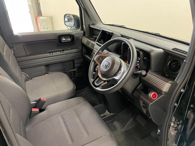 N-VAN ファン 届済未使用車・ホンダセンシング・ナビ装着用スペシャルパッケージ・スマートキー・スペアキー・LEDヘッドライト・充電用USBソケット・アダプティブクルーズコントロール・ステアリングリモコン(12枚目)