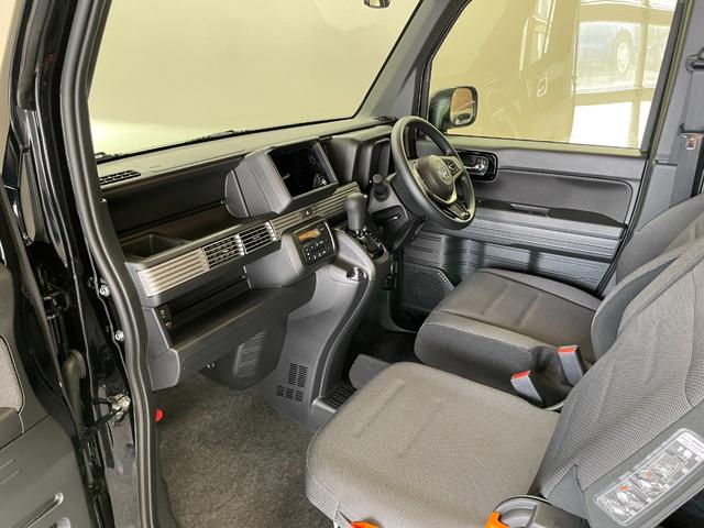 N-VAN ファン 届済未使用車・ホンダセンシング・ナビ装着用スペシャルパッケージ・スマートキー・スペアキー・LEDヘッドライト・充電用USBソケット・アダプティブクルーズコントロール・ステアリングリモコン(13枚目)