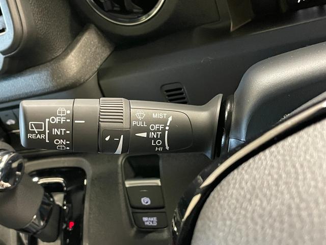N-BOXカスタム ベースグレード 届出済未使用車・ホンダセンシング・スマートキー・スペアキー・前席シートヒーター・アダプティブクルーズコントロール・LEDヘッドライト・電動パーキングブレーキ・レーンキープアシスト(18枚目)