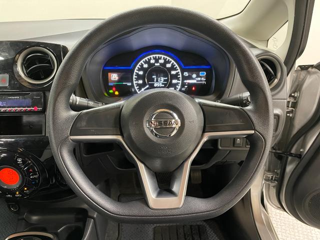 ノート 禁煙車・社外ナビ(AVN-LS02W)・バックモニター・Bluetooth・フルセグTV・ETC・ステアリングリモコン・電動格納ミラー・後期モデル(18枚目)