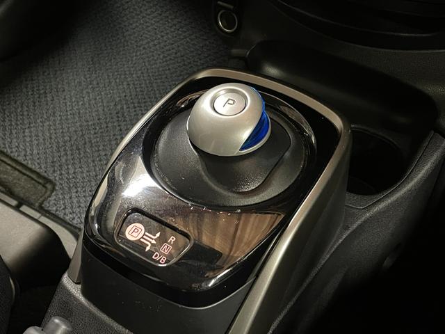 ノート 禁煙車・社外ナビ(AVN-LS02W)・バックモニター・Bluetooth・フルセグTV・ETC・ステアリングリモコン・電動格納ミラー・後期モデル(23枚目)