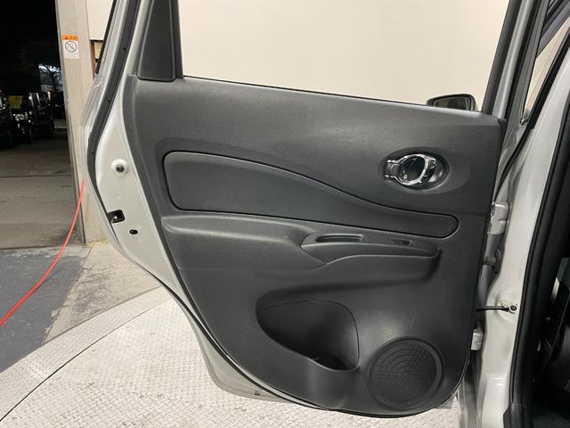 ノート 禁煙車・社外ナビ(AVN-LS02W)・バックモニター・Bluetooth・フルセグTV・ETC・ステアリングリモコン・電動格納ミラー・後期モデル(44枚目)