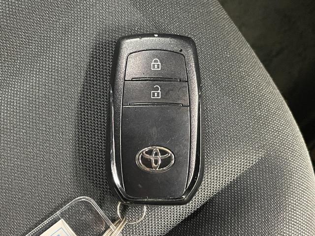 ヤリス X 禁煙車・純正ディスプレイオーディオ・ステアリングリモコン・トヨタセーフティセンス・バックモニター・スマートキー・ETC・LEDヘッドライト・HDMI出力・クリアランスソナー・レーンキープアシスト(7枚目)