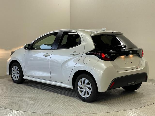 ヤリス X 禁煙車・純正ディスプレイオーディオ・ステアリングリモコン・トヨタセーフティセンス・バックモニター・スマートキー・ETC・LEDヘッドライト・HDMI出力・クリアランスソナー・レーンキープアシスト(11枚目)