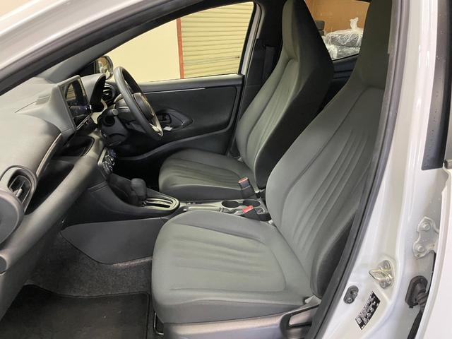 ヤリス X 禁煙車・純正ディスプレイオーディオ・ステアリングリモコン・トヨタセーフティセンス・バックモニター・スマートキー・ETC・LEDヘッドライト・HDMI出力・クリアランスソナー・レーンキープアシスト(29枚目)