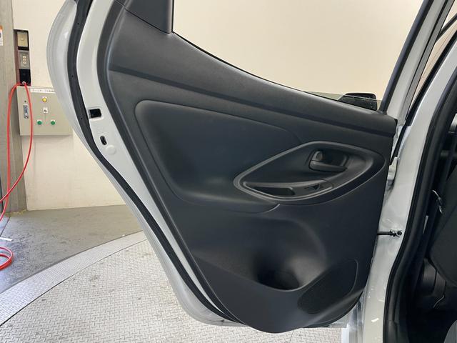 ヤリス X 禁煙車・純正ディスプレイオーディオ・ステアリングリモコン・トヨタセーフティセンス・バックモニター・スマートキー・ETC・LEDヘッドライト・HDMI出力・クリアランスソナー・レーンキープアシスト(35枚目)