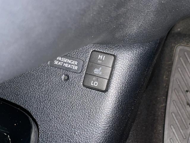 プリウスPHV A 禁煙車・ワンオーナー・純正11.6インチナビ・バックモニター・ルーフキャリア・シートヒーター・ETC・スマートキー・スペアキー・トヨタセーフティセンス・1500W給電・アダプティブクルーズコントロール(9枚目)